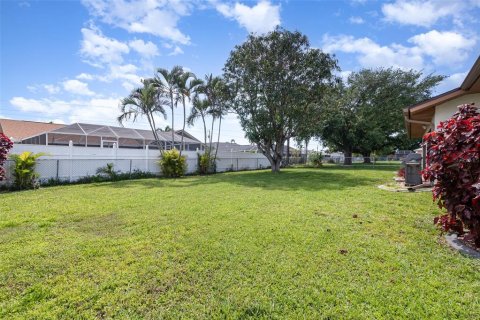 Casa en venta en Cape Coral, Florida, 3 dormitorios, 141.77 m2 № 1630708 - foto 21