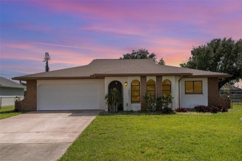 Casa en venta en Cape Coral, Florida, 3 dormitorios, 141.77 m2 № 1630708 - foto 1