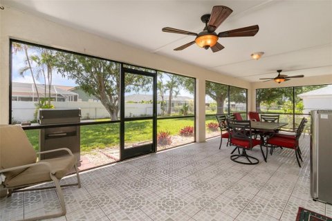 Casa en venta en Cape Coral, Florida, 3 dormitorios, 141.77 m2 № 1630708 - foto 18