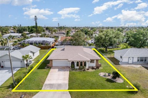 Casa en venta en Cape Coral, Florida, 3 dormitorios, 141.77 m2 № 1630708 - foto 23