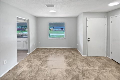 House in Spring Hill, Florida 2 bedrooms, 119.29 sq.m. № 1847402 - photo 10