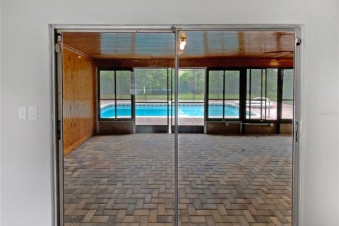 House in Spring Hill, Florida 2 bedrooms, 119.29 sq.m. № 1847402 - photo 25