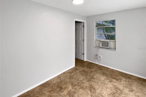 House in Spring Hill, Florida 2 bedrooms, 119.29 sq.m. № 1847402 - photo 16