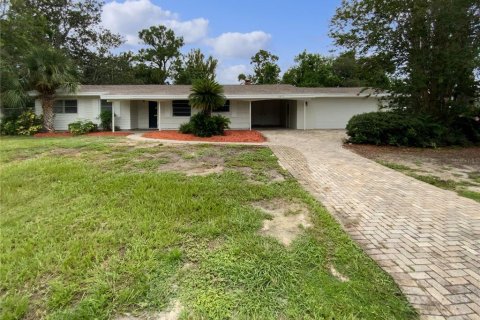 House in Spring Hill, Florida 2 bedrooms, 119.29 sq.m. № 1847402 - photo 1