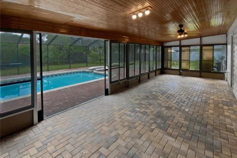 House in Spring Hill, Florida 2 bedrooms, 119.29 sq.m. № 1847402 - photo 27