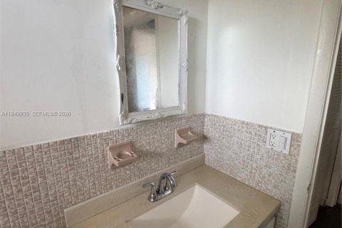 Снять в аренду кондоминиум в Норт-Майами, Флорида 1 спальня, 68.28м2, № 2005601 - фото 5