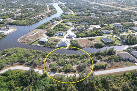 Terreno en venta en Port Charlotte, Florida № 1521039 - foto 1