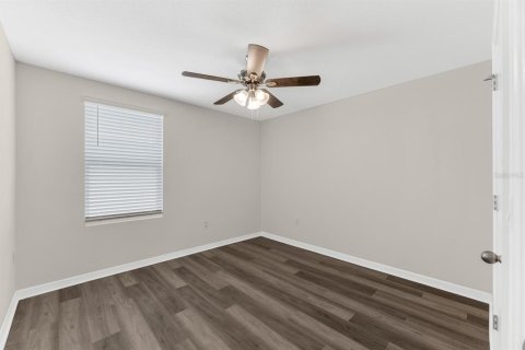 House in Riverview, Florida 5 bedrooms, 234.3 sq.m. № 2210414 - photo 25