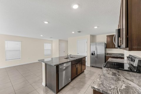 House in Riverview, Florida 5 bedrooms, 234.3 sq.m. № 2210414 - photo 12