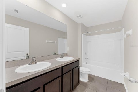 House in Riverview, Florida 5 bedrooms, 234.3 sq.m. № 2210414 - photo 23
