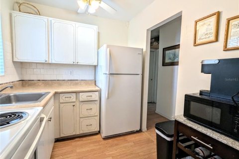 Condominio en alquiler en Bradenton, Florida, 1 dormitorio, 53.51 m2 № 1817245 - foto 2