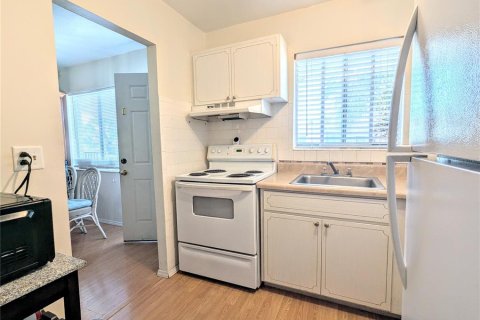 Condominio en alquiler en Bradenton, Florida, 1 dormitorio, 53.51 m2 № 1817245 - foto 3