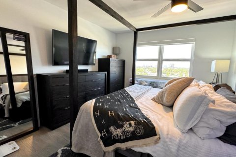 Condominio en alquiler en Fort Lauderdale, Florida, 1 dormitorio, 64.1 m2 № 1102223 - foto 1