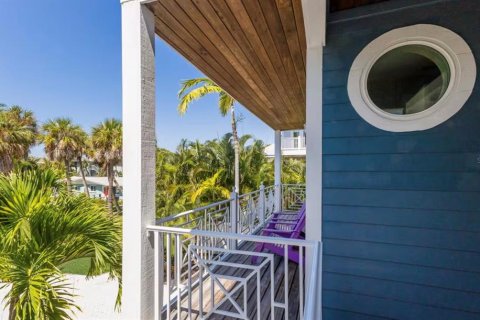 Casa en venta en Holmes Beach, Florida, 6 dormitorios, 227.89 m2 № 1909831 - foto 22