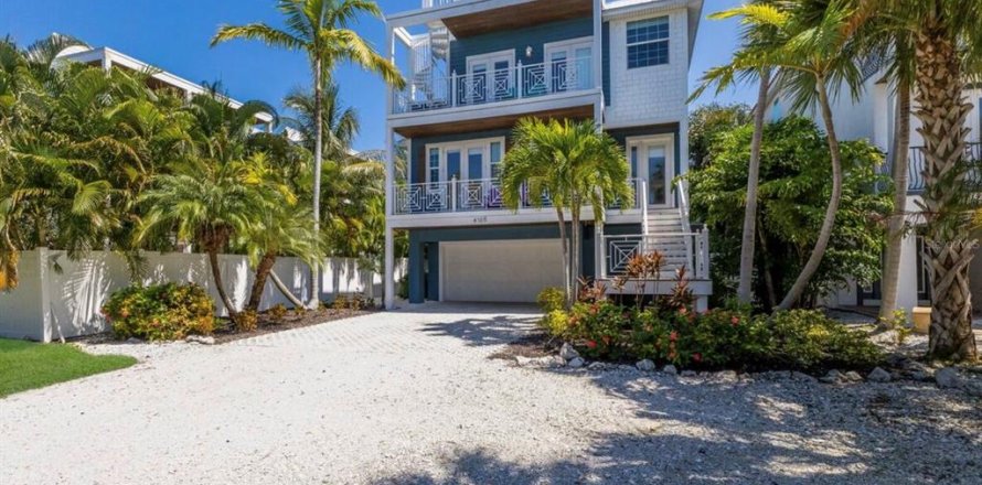 Casa en Holmes Beach, Florida 6 dormitorios, 227.89 m2 № 1909831