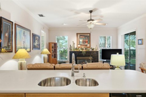House in Winter Haven, Florida 4 bedrooms, 231.79 sq.m. № 2102678 - photo 20