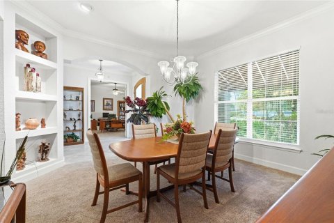 House in Winter Haven, Florida 4 bedrooms, 231.79 sq.m. № 2102678 - photo 22