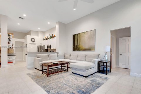 Casa en venta en Weston, Florida, 4 dormitorios, 257.99 m2 № 1761707 - foto 3