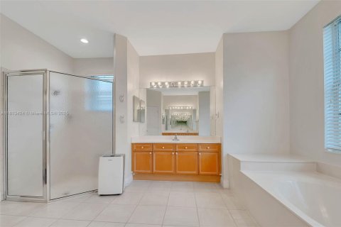 Casa en venta en Weston, Florida, 4 dormitorios, 257.99 m2 № 1761707 - foto 18