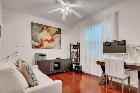 Casa en venta en Weston, Florida, 4 dormitorios, 257.99 m2 № 1761707 - foto 17