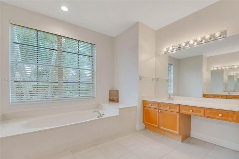 Casa en venta en Weston, Florida, 4 dormitorios, 257.99 m2 № 1761707 - foto 20