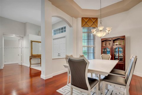 Casa en venta en Weston, Florida, 4 dormitorios, 257.99 m2 № 1761707 - foto 8