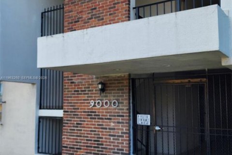 Купить кондоминиум в Майами, Флорида 1 спальня, 67.82м2, № 2025381 - фото 18