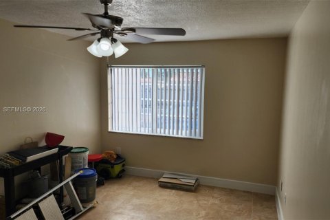 Купить кондоминиум в Майами, Флорида 1 спальня, 67.82м2, № 2025381 - фото 14