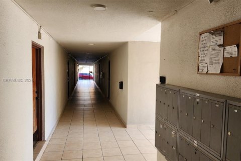 Купить кондоминиум в Майами, Флорида 1 спальня, 67.82м2, № 2025381 - фото 22