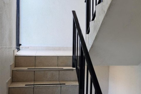 Купить кондоминиум в Майами, Флорида 1 спальня, 67.82м2, № 2025381 - фото 20