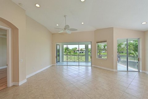 Condominio en alquiler en Bradenton, Florida, 3 dormitorios, 217.67 m2 № 1904468 - foto 18