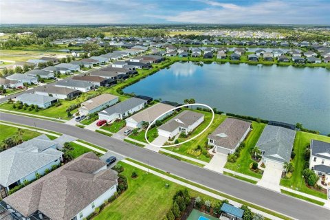 House in Parrish, Florida 2 bedrooms, 138.42 sq.m. № 1771273 - photo 5