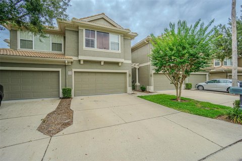 Townhouse in Dunedin, Florida 2 bedrooms, 160.81 sq.m. № 2201036