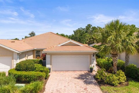 House in Sarasota, Florida 3 bedrooms, 143.81 sq.m. № 1761132 - photo 1