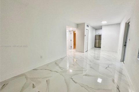 Appartement à louer à Miami, Floride: 2 chambres, 57.6 m2 № 1987426 - photo 11