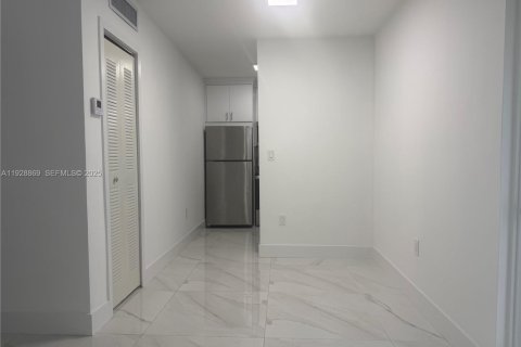 Appartement à louer à Miami, Floride: 2 chambres, 57.6 m2 № 1987426 - photo 10