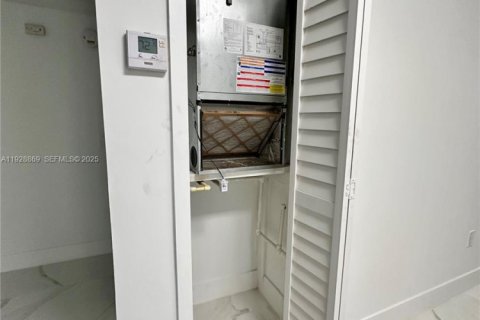 Appartement à louer à Miami, Floride: 2 chambres, 57.6 m2 № 1987426 - photo 23