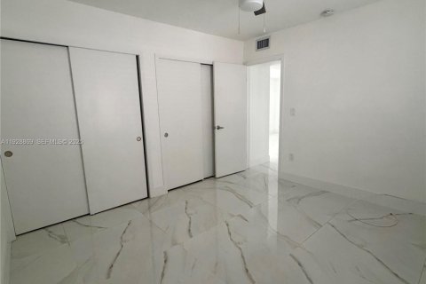 Appartement à louer à Miami, Floride: 2 chambres, 57.6 m2 № 1987426 - photo 17