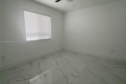 Appartement à louer à Miami, Floride: 2 chambres, 57.6 m2 № 1987426 - photo 16