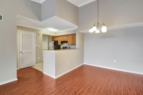 Condo in Delray Beach, Florida, 2 bedrooms № 2153734 - photo 7