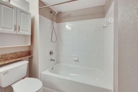 Condo in Delray Beach, Florida, 2 bedrooms № 2153734 - photo 24