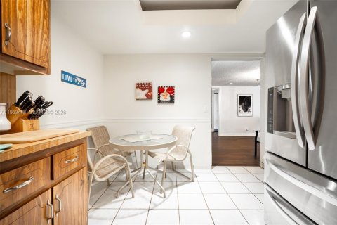 Купить кондоминиум в Уэстон, Флорида 2 спальни, 114.73м2, № 2028181 - фото 20