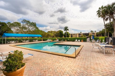 Купить кондоминиум в Уэстон, Флорида 2 спальни, 114.73м2, № 2028181 - фото 26