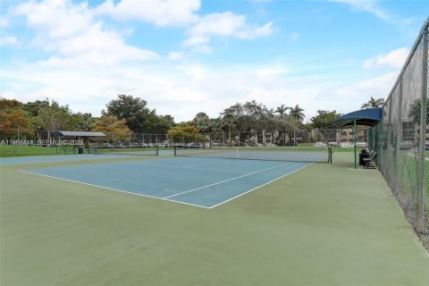 Купить кондоминиум в Уэстон, Флорида 2 спальни, 114.73м2, № 2028181 - фото 27