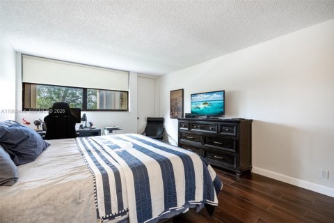 Купить кондоминиум в Уэстон, Флорида 2 спальни, 114.73м2, № 2028181 - фото 12