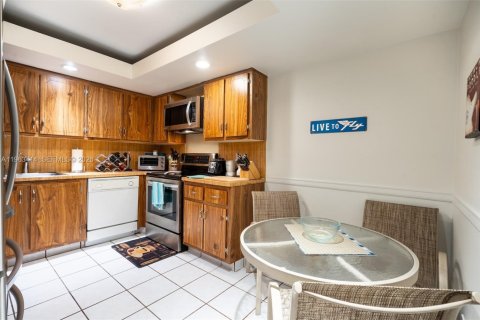 Купить кондоминиум в Уэстон, Флорида 2 спальни, 114.73м2, № 2028181 - фото 21