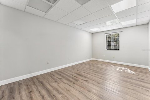 Immobilier commercial à vendre à Odessa, Floride: 527.22 m2 № 2425830 - photo 29