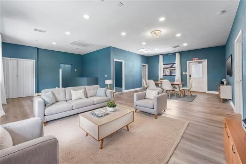Immobilier commercial à vendre à Odessa, Floride: 527.22 m2 № 2425830 - photo 7