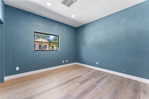 Immobilier commercial à vendre à Odessa, Floride: 527.22 m2 № 2425830 - photo 16
