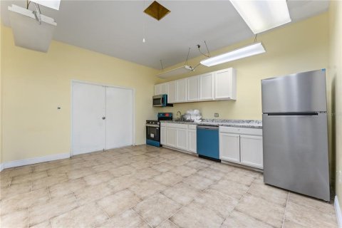 Immobilier commercial à vendre à Odessa, Floride: 527.22 m2 № 2425830 - photo 9